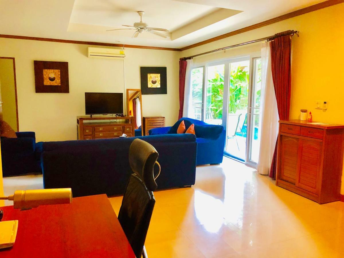 Karon Pool Villa 卡伦3卧泳池别墅 Exterior foto